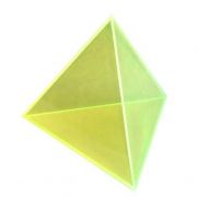 Piramida triunghiulara regulata - din plexiglas